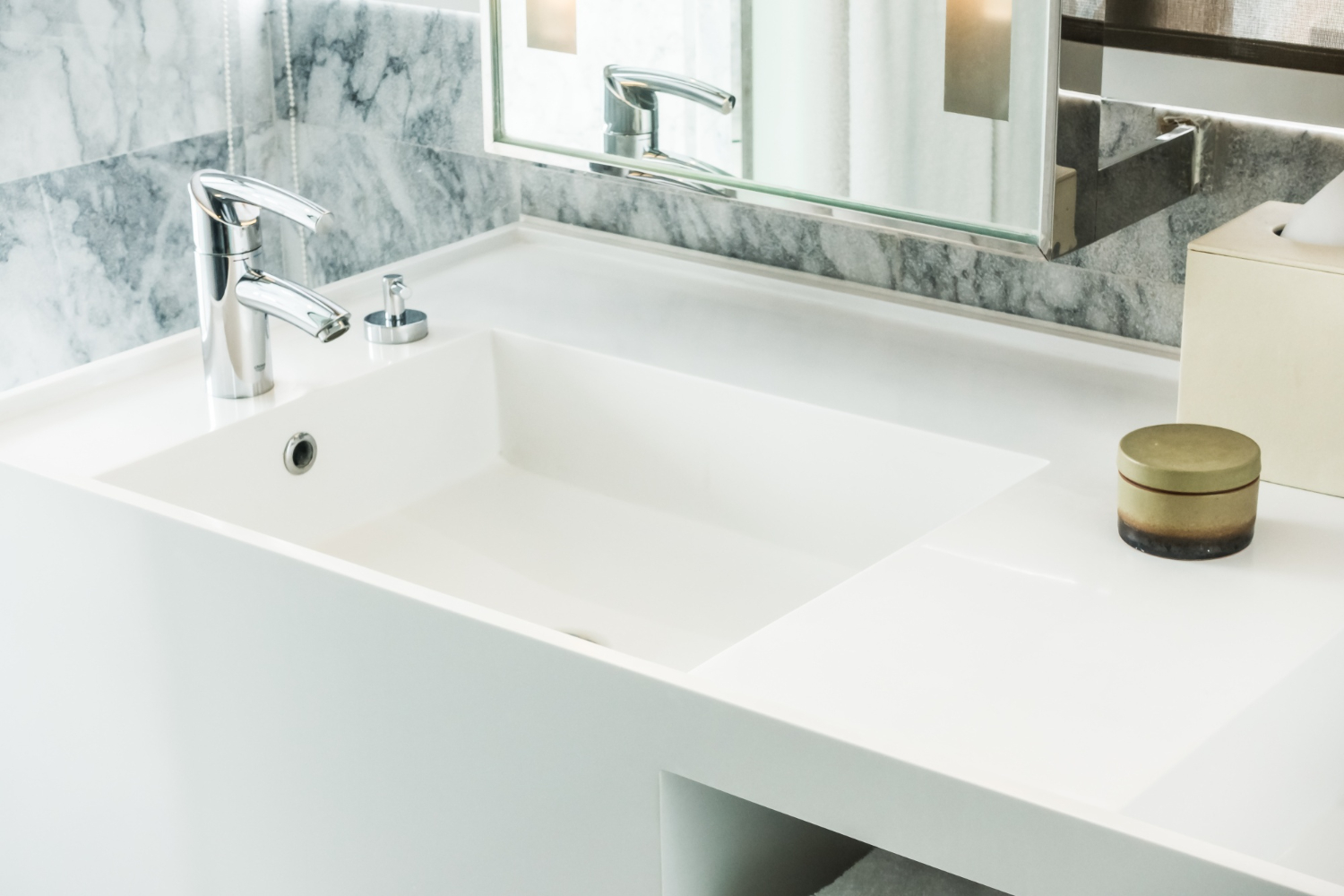 5 Signs It's Time to Resurface Your Bathroom Fixtures