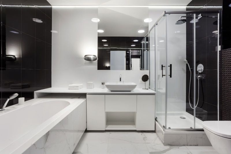 Bathroom Beautification: The Benefits of Tub Refinishing