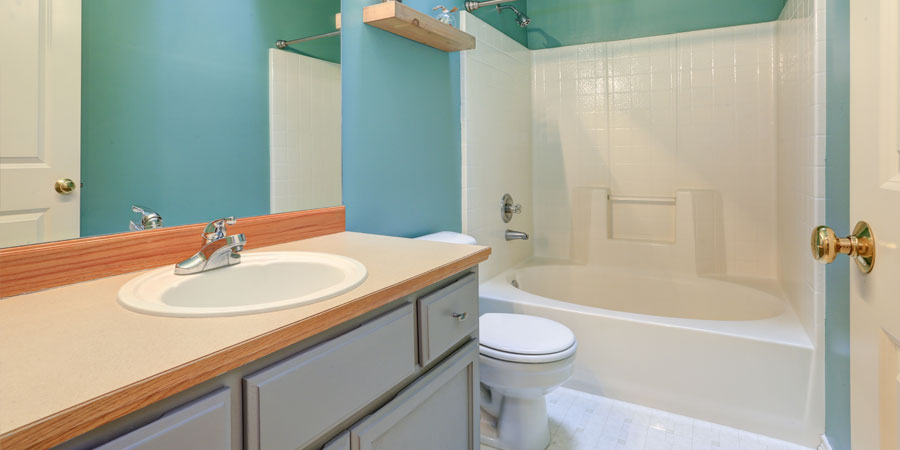 Are Tub Surrounds Part of Your Bathtub Refinishing Project?